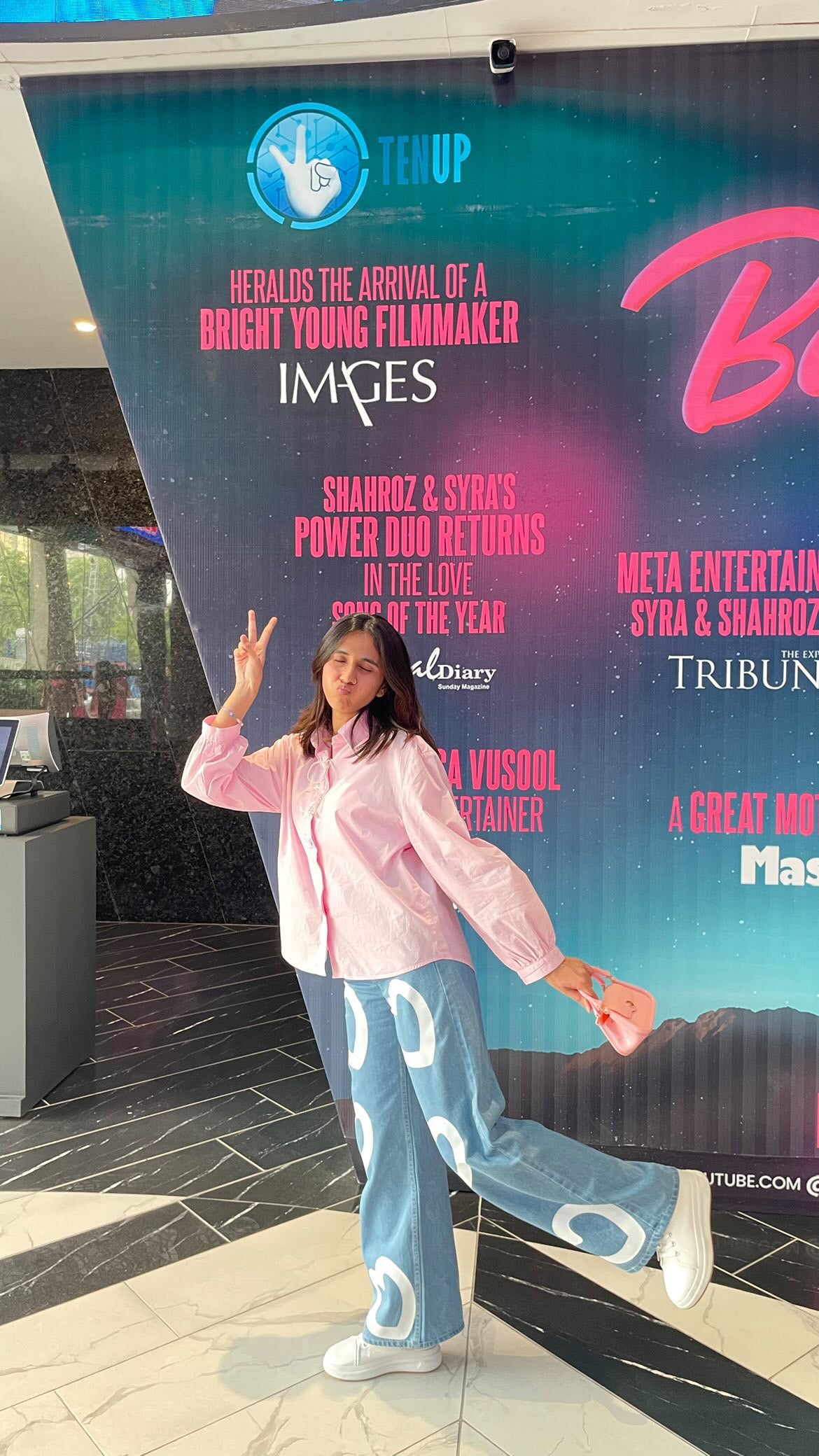 High waist Wide leg Heart printed jeans