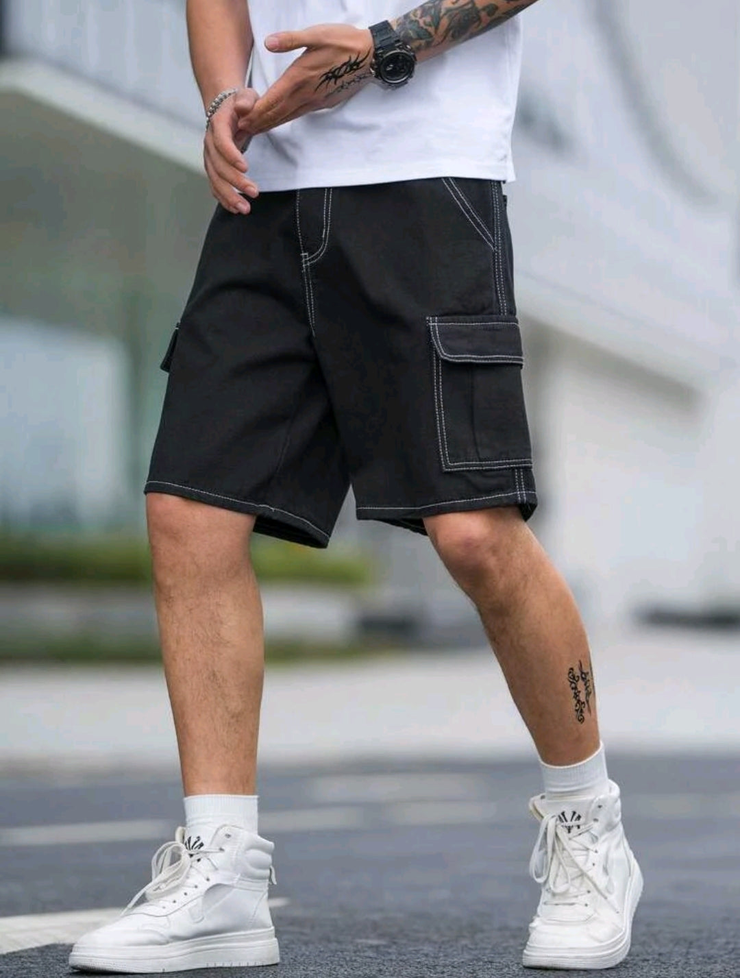 Contrast stitching shorts