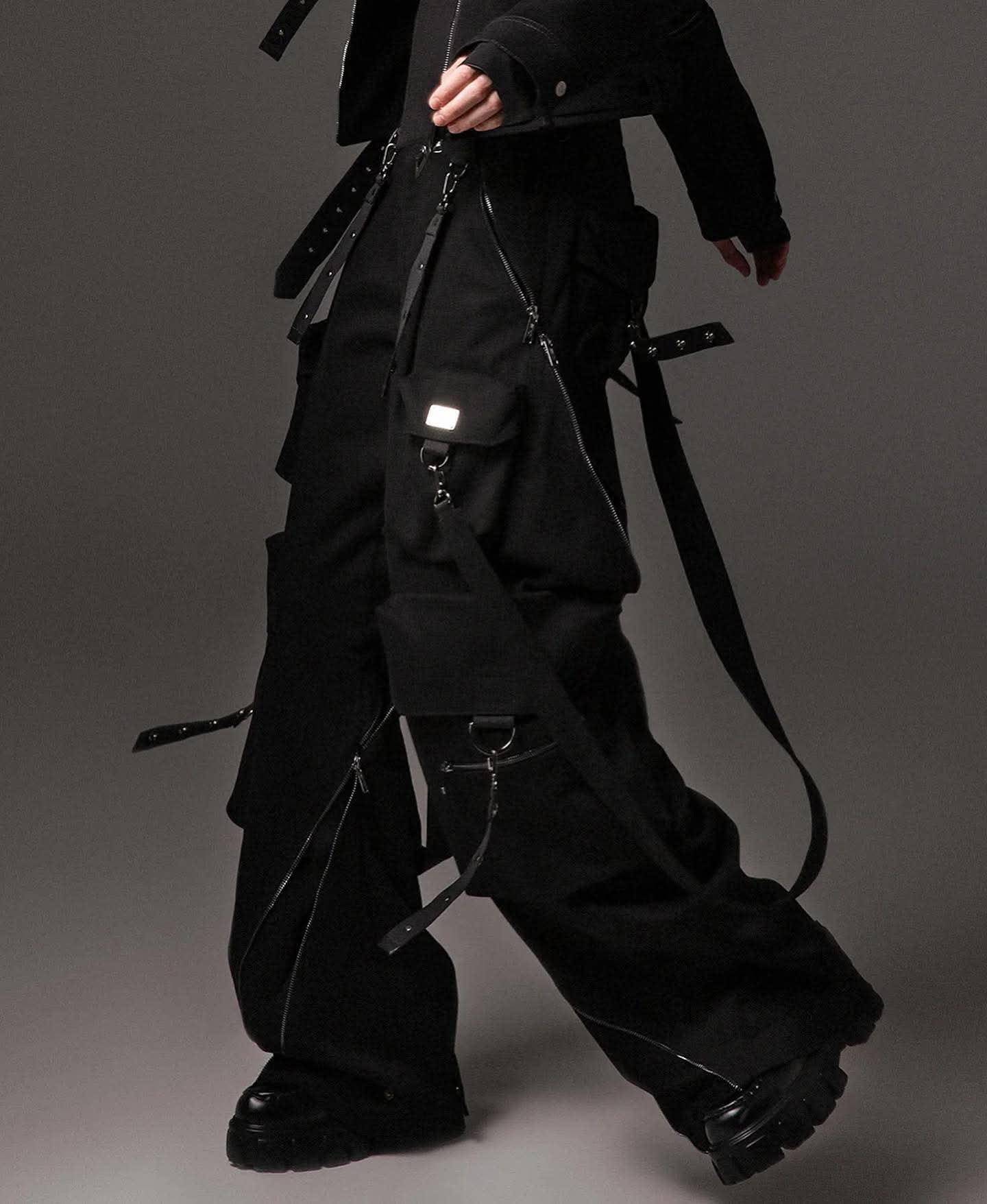 Zip straps Cargo