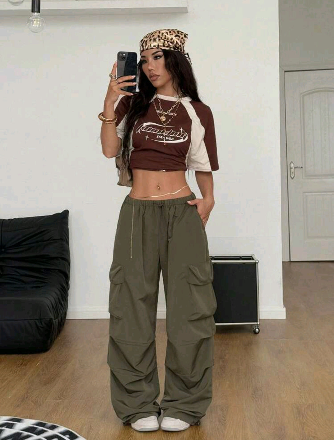 Wide leg pleated cargo