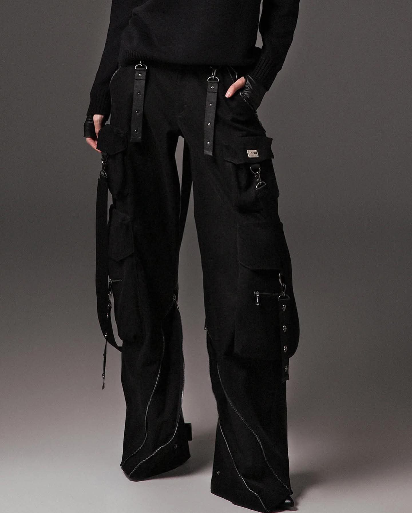 Zip straps Cargo