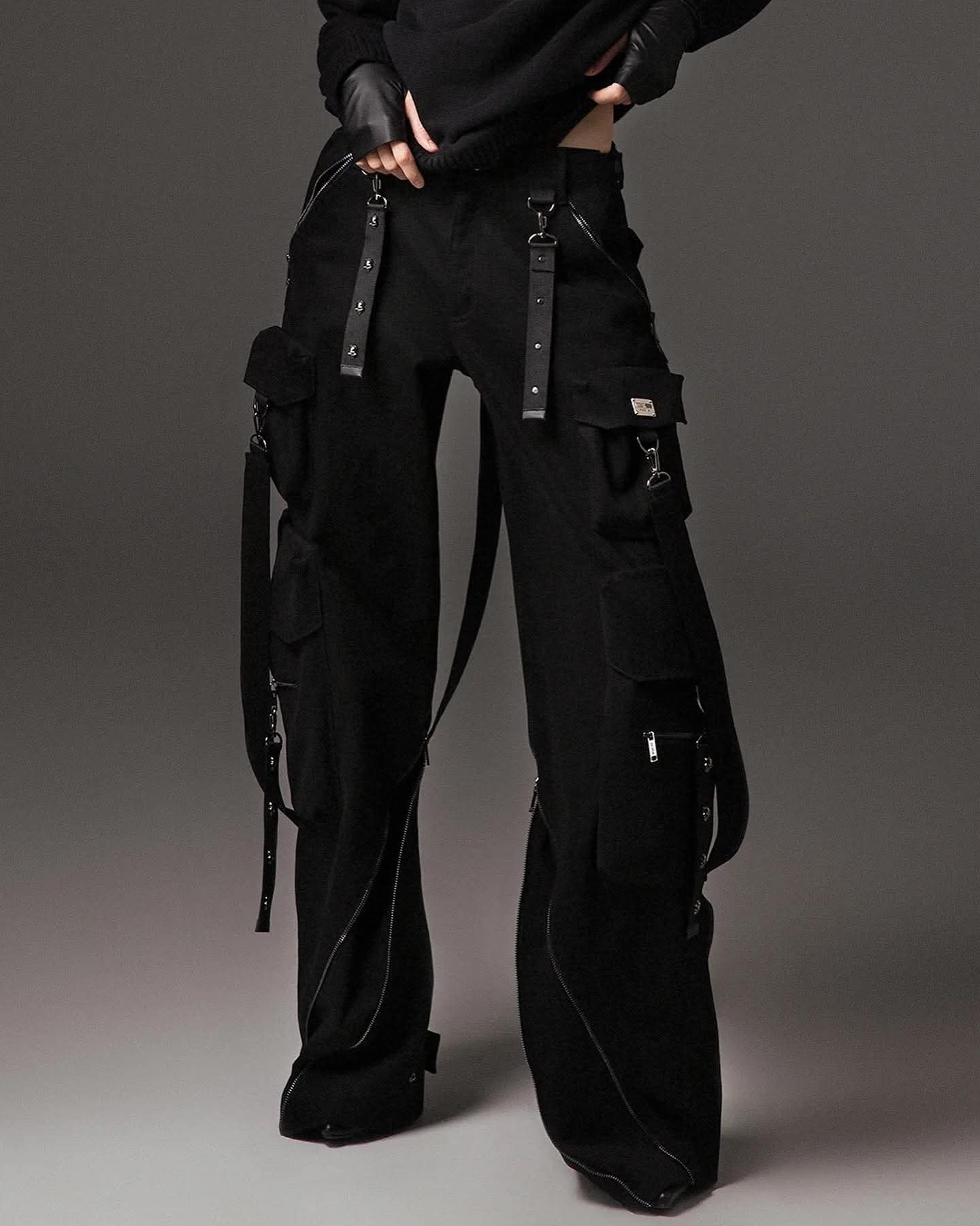 Zip straps Cargo