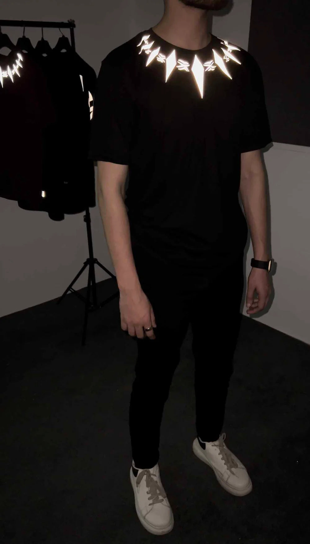 Reflective Neck Drop Shoulder T-shirt