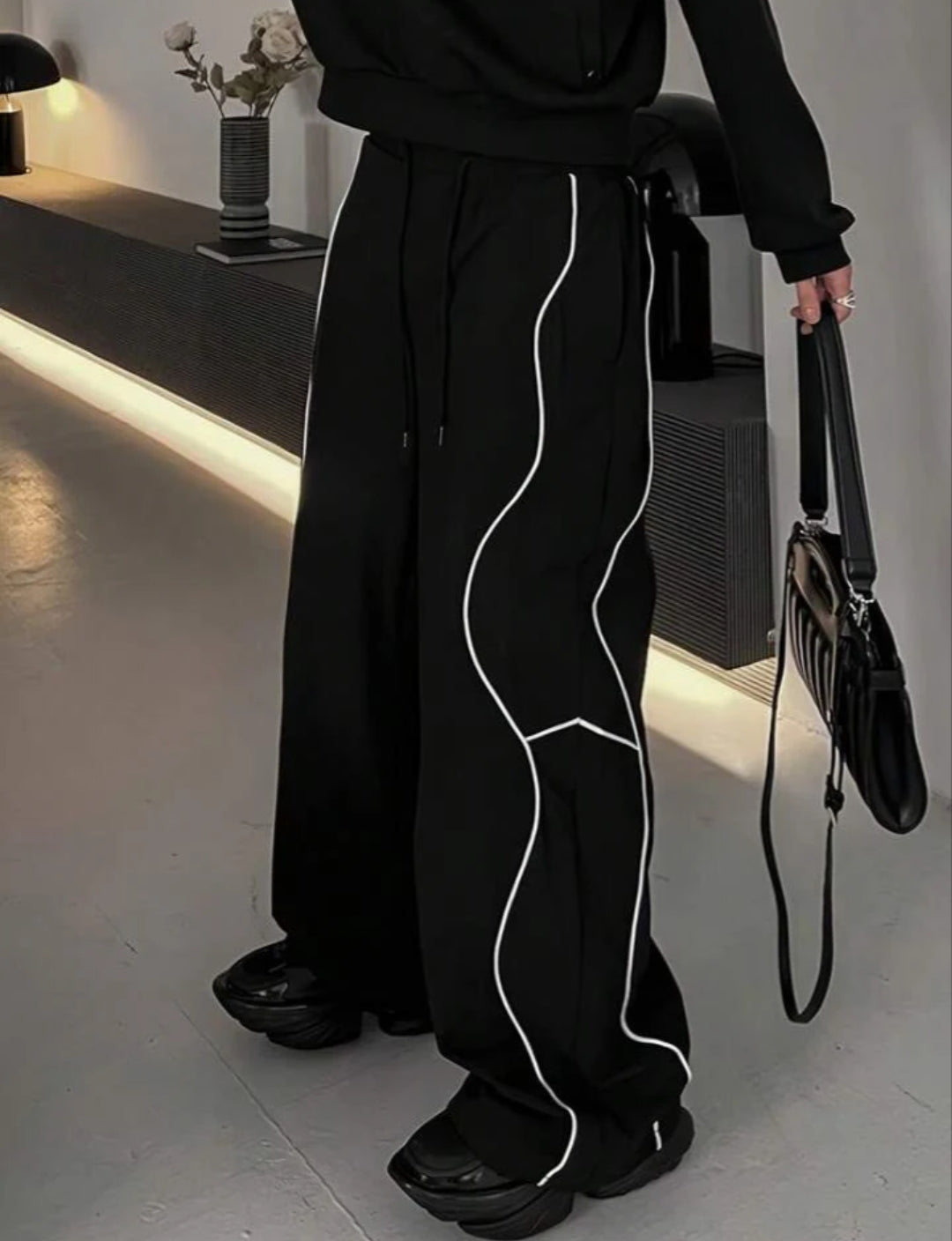 Reflective wide trouser