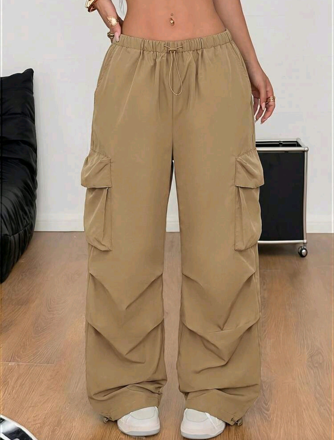 Wide leg pleated cargo