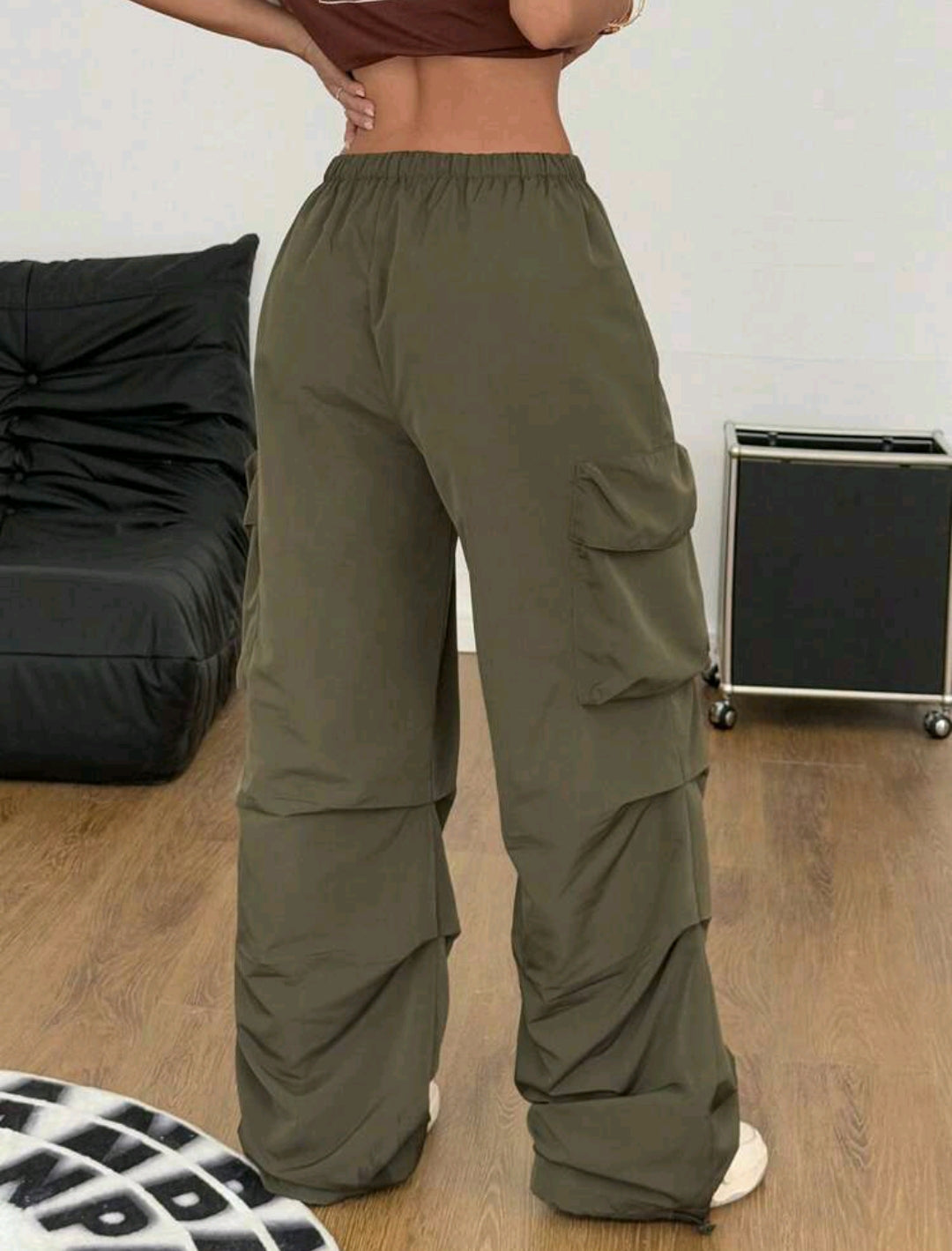 Wide leg pleated cargo