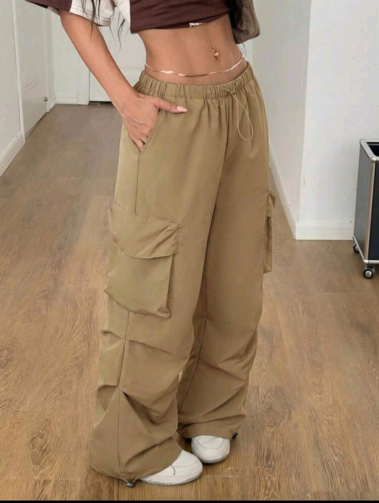 Wide leg pleated cargo