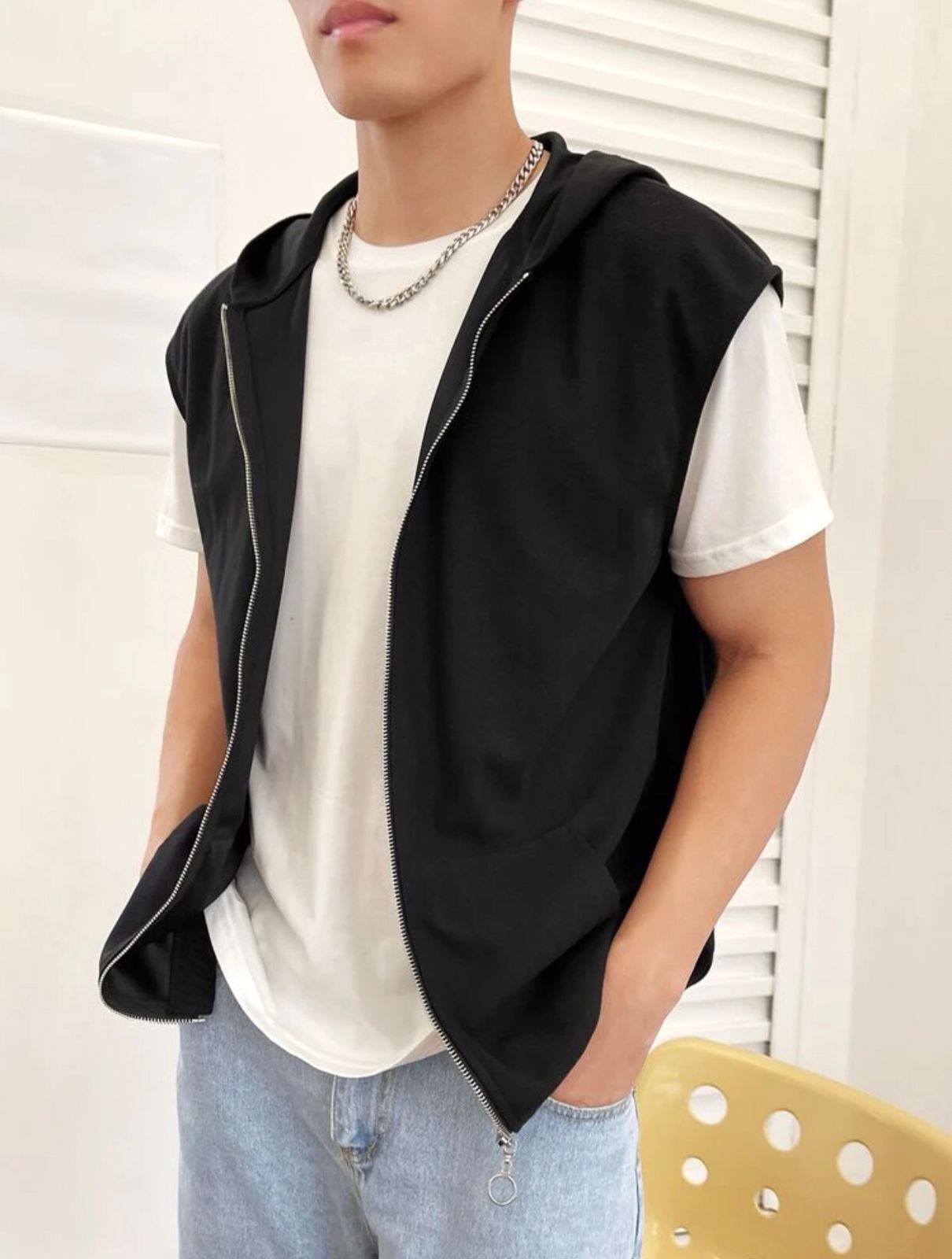 Sleeveless Basic Hoodie